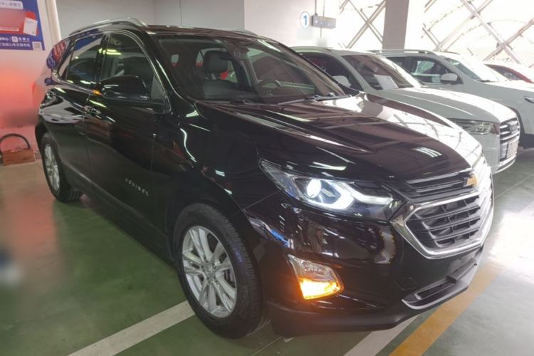 Used Chevrolet Equinox 2019 535T Automatic YuJie Edition China VI Front Right 45 Deg