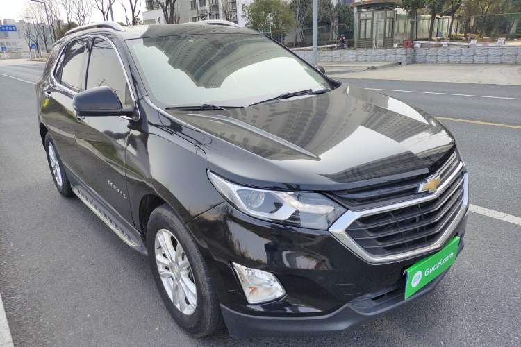 Used Chevrolet Equinox 2019 535T Automatic YuJie Edition China VI Front Right 45 Deg
