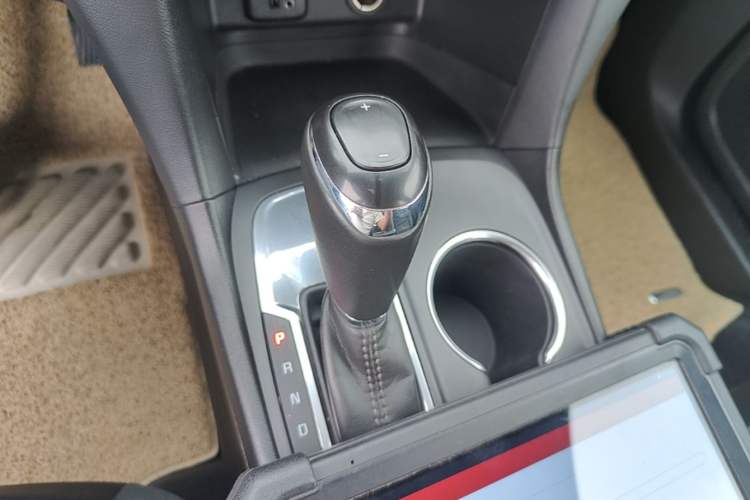 Used Chevrolet Equinox 2019 535T Automatic Chijie Edition China VI Gear Lever