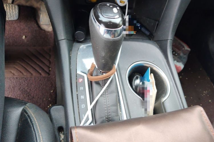 Used Chevrolet Equinox 2019 535T Automatic Chijie Edition China VI Gear Lever
