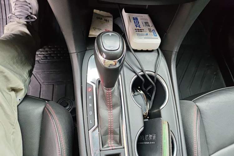 Used Chevrolet Equinox 2019 Redline 550T Automatic All-Wheel-Drive RS Model China VI Standard Gear Lever