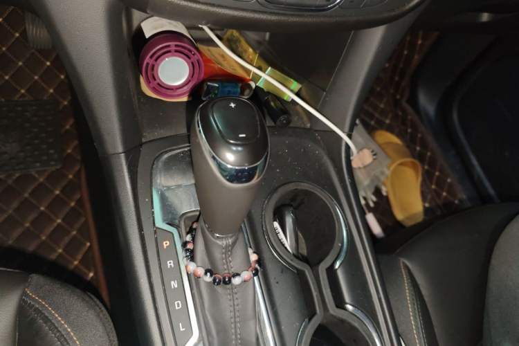 Used Chevrolet Equinox 2019 535T Automatic YuJie Edition China V Standard Gear Lever