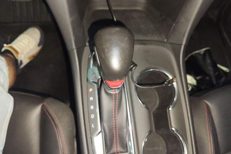 Used Chevrolet Equinox 2019 Redline 550T Automatic All-Wheel-Drive RS Model China V Standard Gear Lever