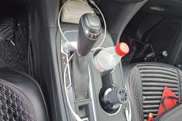 Used Chevrolet Equinox 2019 535T Automatic Chijie Edition China V Standard Gear Lever