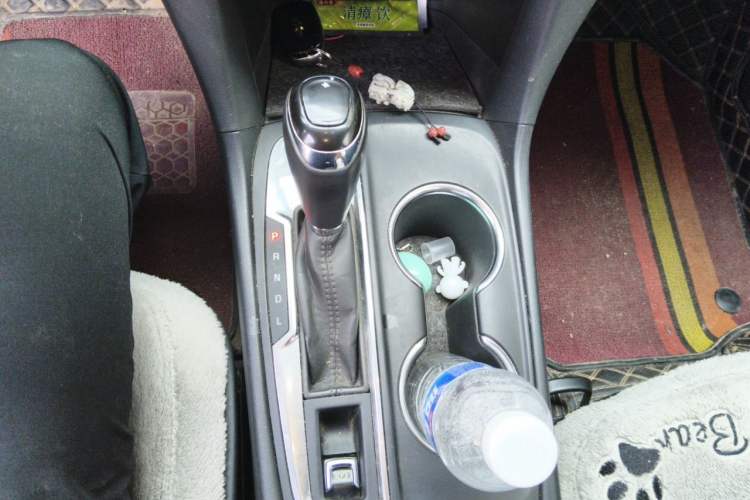 Used Chevrolet Equinox 2019 535T Automatic Chijie Edition China VI Gear Lever