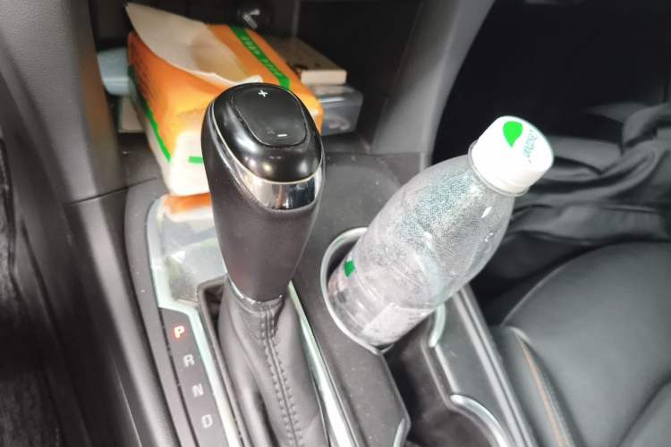 Used Chevrolet Equinox 2019 535T Automatic Chijie Edition China VI Gear Lever
