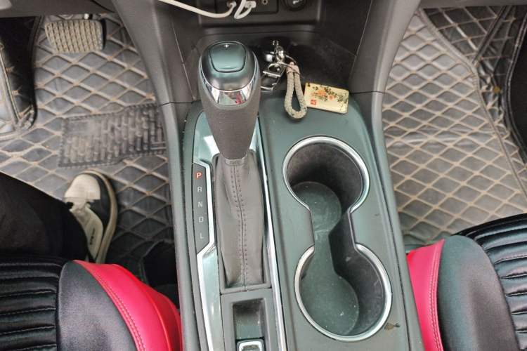 Used Chevrolet Equinox 2019 535T Automatic YuJie Edition China V Standard Gear Lever