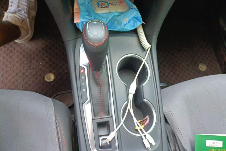Used Chevrolet Equinox 2019 Redline 550T Automatic All-Wheel-Drive RS Model China VI Standard Gear Lever