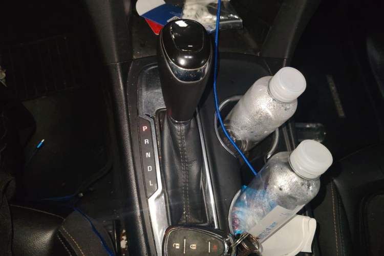 Used Chevrolet Equinox 2019 535T Automatic Chijie Edition China VI Gear Lever