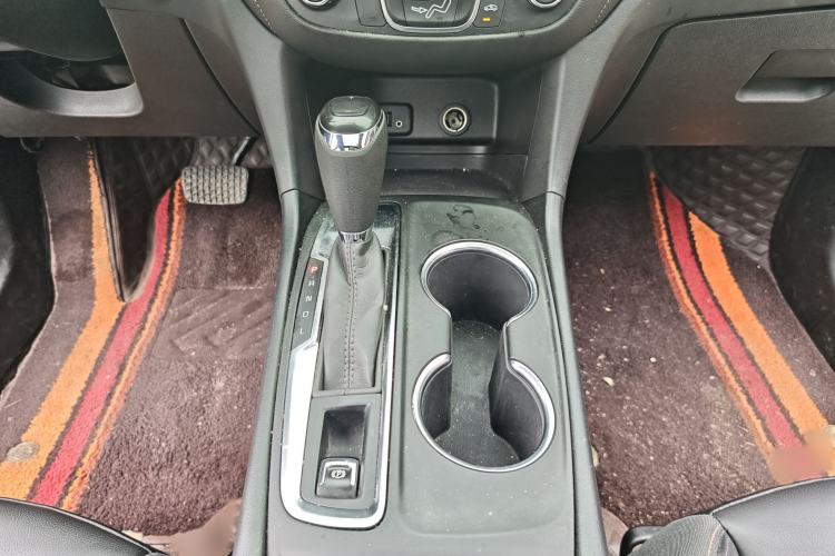 Used Chevrolet Equinox 2019 535T Automatic Chijie Edition China VI Gear Lever