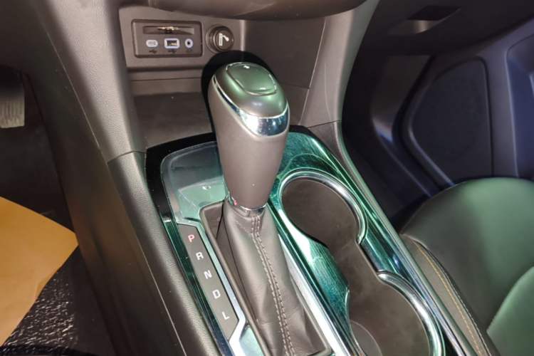 Used Chevrolet Equinox 2019 535T Automatic YuJie Edition China V Standard Gear Lever