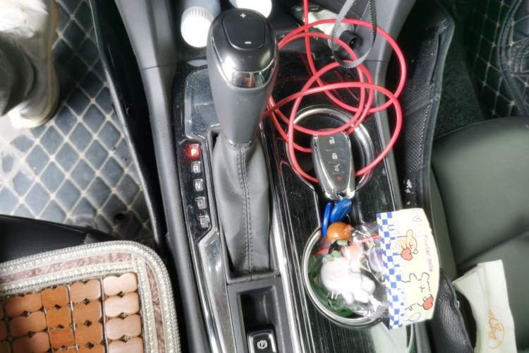 Used Chevrolet Equinox 2019 535T Automatic YuJie Edition China V Standard Gear Lever