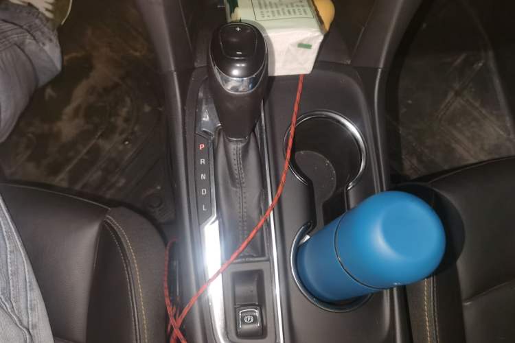 Used Chevrolet Equinox 2019 535T Automatic YuJie Edition China V Standard Gear Lever