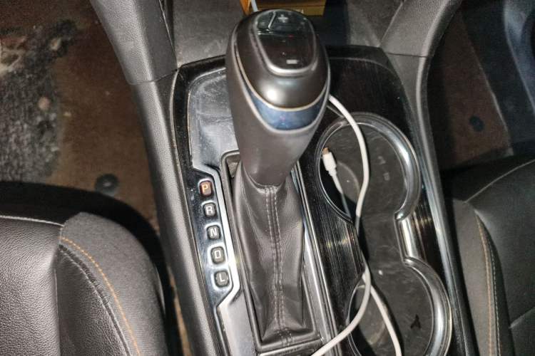 Used Chevrolet Equinox 2019 535T Automatic YuJie Edition China V Standard Gear Lever
