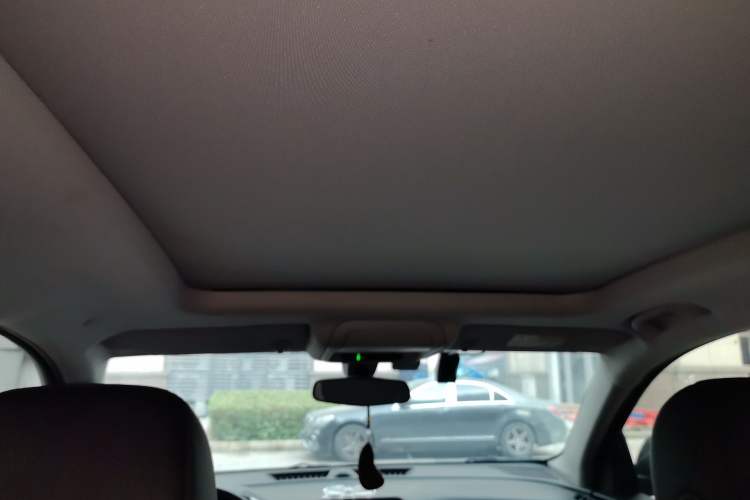 Used Chevrolet Equinox 2019 535T Automatic YuJie Edition China V Standard Headliner