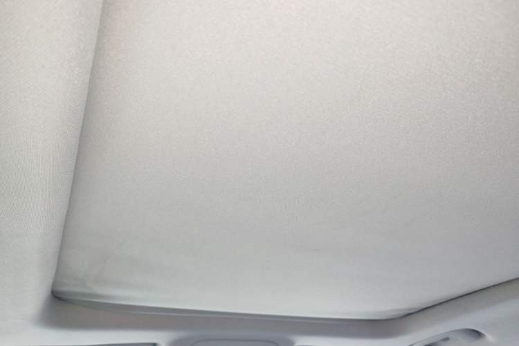 Used Chevrolet Equinox 2019 535T Automatic YuJie Edition China VI Headliner
