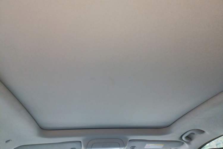 Used Chevrolet Equinox 2019 Redline 550T Automatic All-Wheel-Drive RS Model China VI Standard Headliner