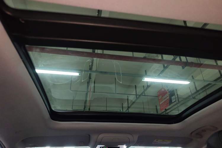 Used Chevrolet Equinox 2019 535T Automatic YuJie Edition China VI Headliner