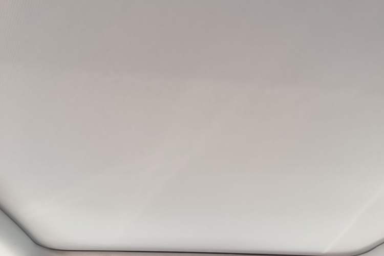 Used Chevrolet Equinox 2019 Redline 550T Automatic All-Wheel-Drive RS Model China VI Standard Headliner