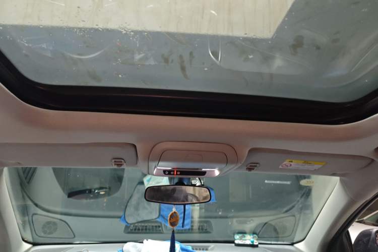 Used Chevrolet Equinox 2019 535T Automatic YuJie Edition China VI Headliner