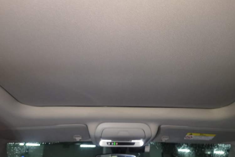 Used Chevrolet Equinox 2019 535T Automatic YuJie Edition China V Standard Headliner