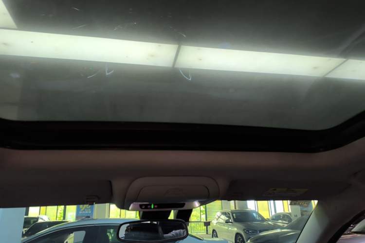 Used Chevrolet Equinox 2019 Redline 550T Automatic All-Wheel-Drive Trailblazer RS China VI Standard Headliner
