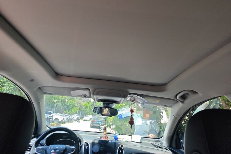 Used Chevrolet Equinox 2019 Redline 550T Automatic All-Wheel-Drive Trailblazer RS China VI Standard Headliner