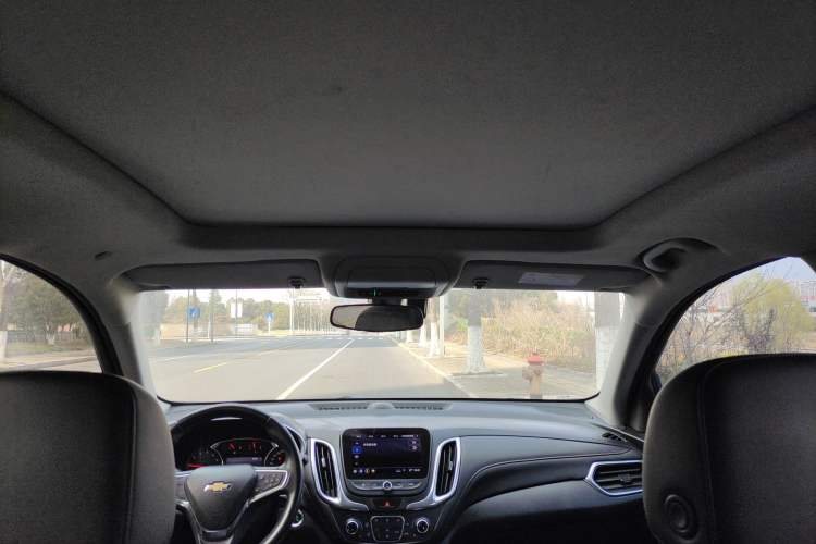 Used Chevrolet Equinox 2019 535T Automatic YuJie Edition China VI Headliner