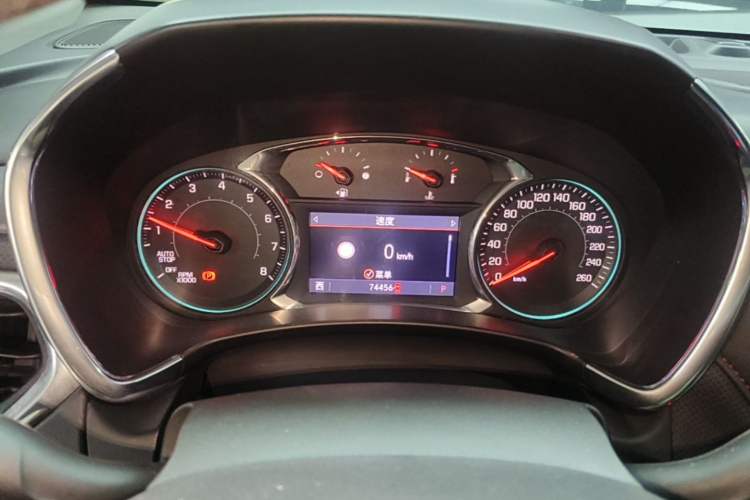 Used Chevrolet Equinox 2019 Redline 550T Automatic All-Wheel-Drive Trailblazer RS China VI Standard Instrument Cluster