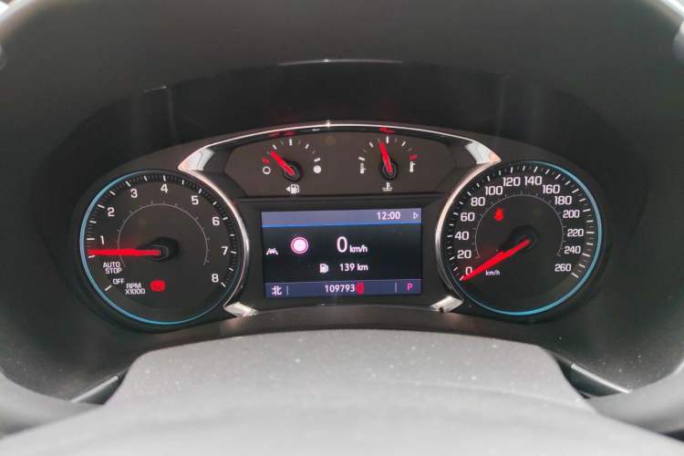 Used Chevrolet Equinox 2019 Redline 550T Automatic All-Wheel-Drive Trailblazer RS China VI Standard Instrument Cluster