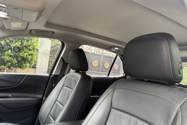 Used Chevrolet Equinox 2019 535T Automatic YuJie Edition China VI Interior 1