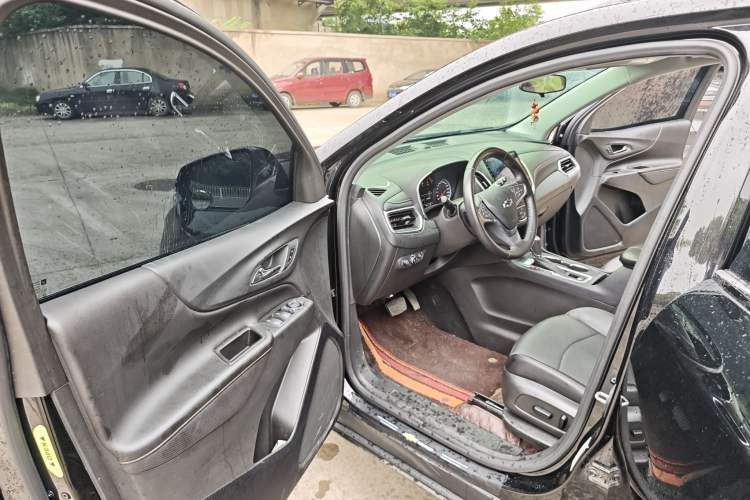 Used Chevrolet Equinox 2019 535T Automatic Chijie Edition China VI Interior 1