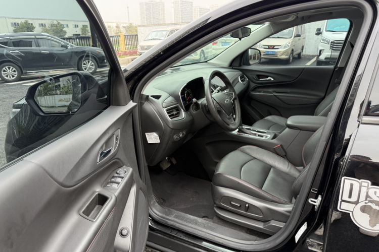 Used Chevrolet Equinox 2019 Redline 550T Automatic All-Wheel-Drive RS Model China VI Standard Interior 10