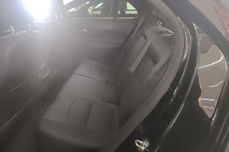 Used Chevrolet Equinox 2019 Redline 550T Automatic All-Wheel-Drive RS Model China VI Standard Interior 4