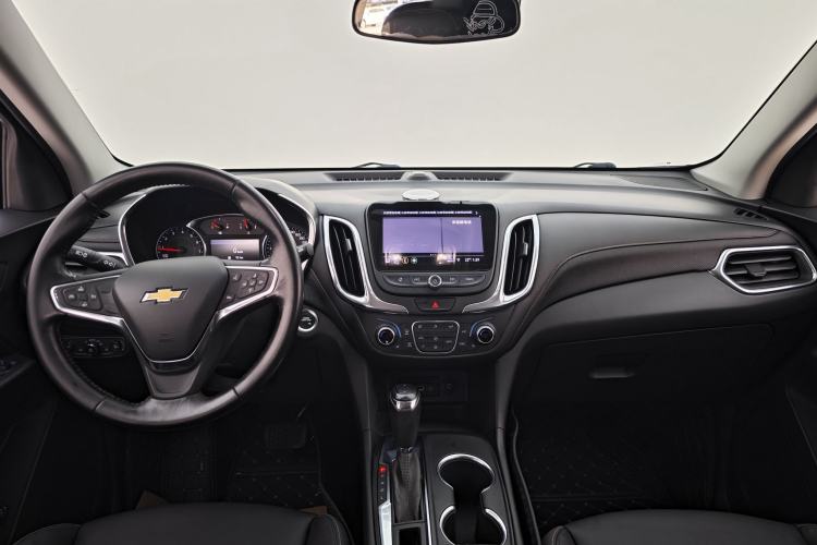 Used Chevrolet Equinox 2019 535T Automatic YuJie Edition China VI Interior 4