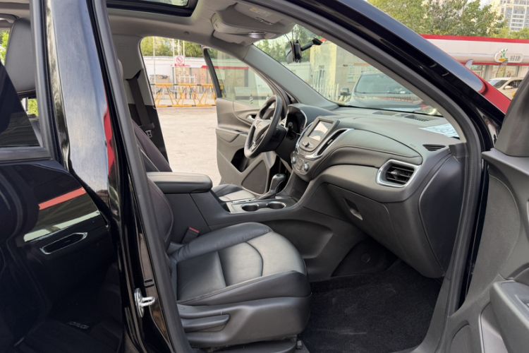 Used Chevrolet Equinox 2019 535T Automatic Chijie Edition China VI Interior 5
