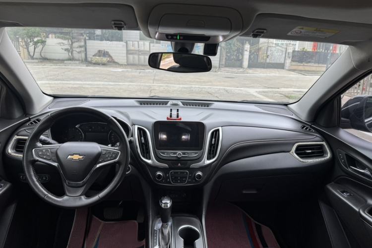 Used Chevrolet Equinox 2019 535T Automatic YuJie Edition China VI Interior 6