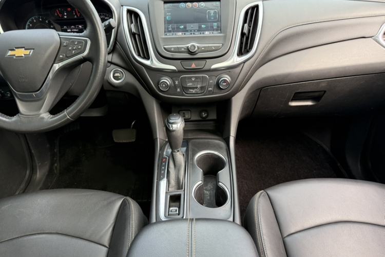 Used Chevrolet Equinox 2019 535T Automatic Chijie Edition China VI Interior 8