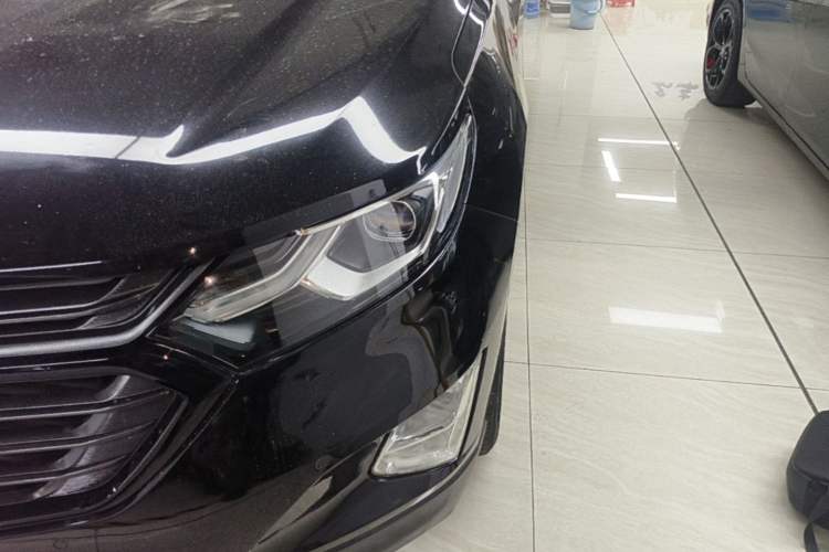 Used Chevrolet Equinox 2019 Redline 550T Automatic All-Wheel-Drive Trailblazer RS China VI Standard Left Front Headlight