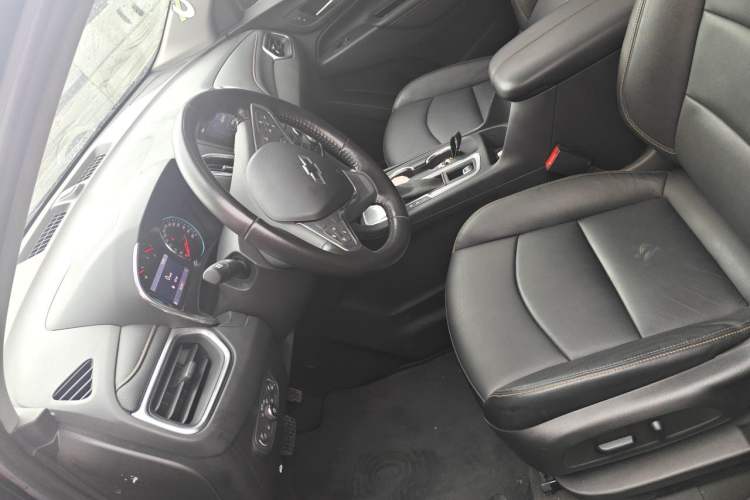 Used Chevrolet Equinox 2019 535T Automatic YuJie Edition China V Standard Left Front Seat