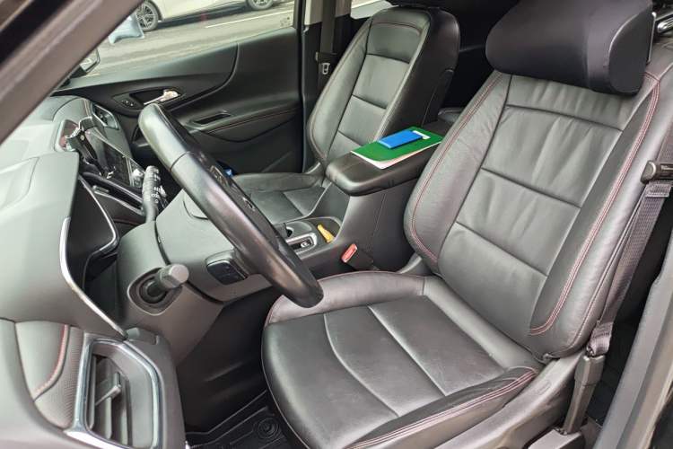 Used Chevrolet Equinox 2019 Redline 550T Automatic All-Wheel-Drive RS Model China VI Standard Left Front Seat