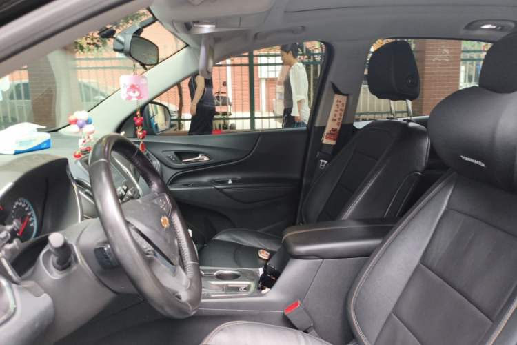 Used Chevrolet Equinox 2019 535T Automatic Chijie Edition China VI Left Front Seat