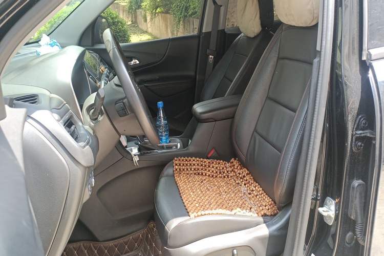 Used Chevrolet Equinox 2019 Redline 550T Automatic All-Wheel-Drive RS Model China VI Standard Left Front Seat
