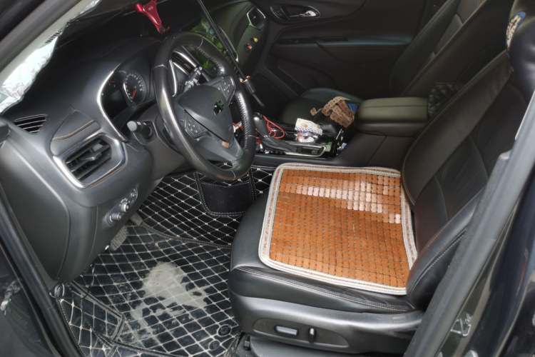 Used Chevrolet Equinox 2019 535T Automatic YuJie Edition China V Standard Left Front Seat