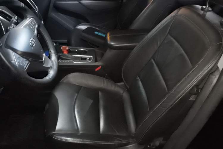 Used Chevrolet Equinox 2019 535T Automatic YuJie Edition China V Standard Left Front Seat