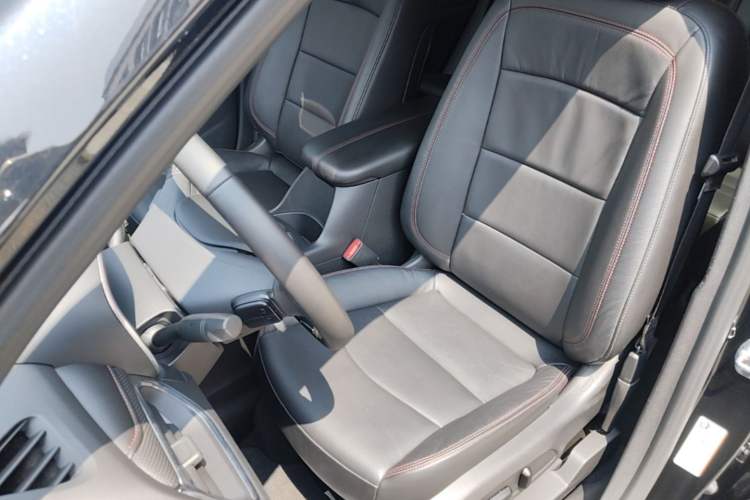 Used Chevrolet Equinox 2019 Redline 550T Automatic All-Wheel-Drive RS Model China VI Standard Left Front Seat