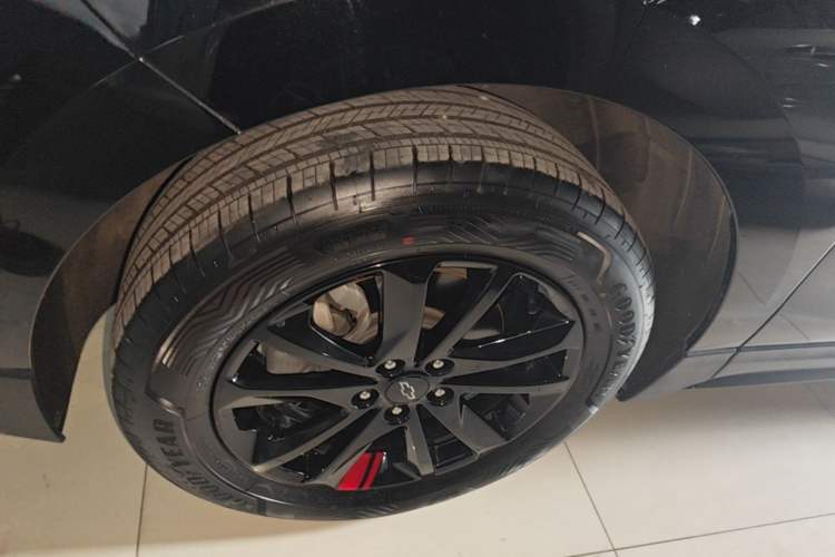 Used Chevrolet Equinox 2019 Redline 550T Automatic All-Wheel-Drive RS Model China V Standard Left Front Wheel Hub