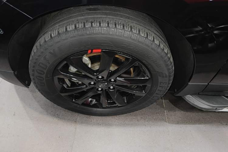 Used Chevrolet Equinox 2019 Redline 550T Automatic All-Wheel-Drive Trailblazer RS China VI Standard Left Front Wheel Hub