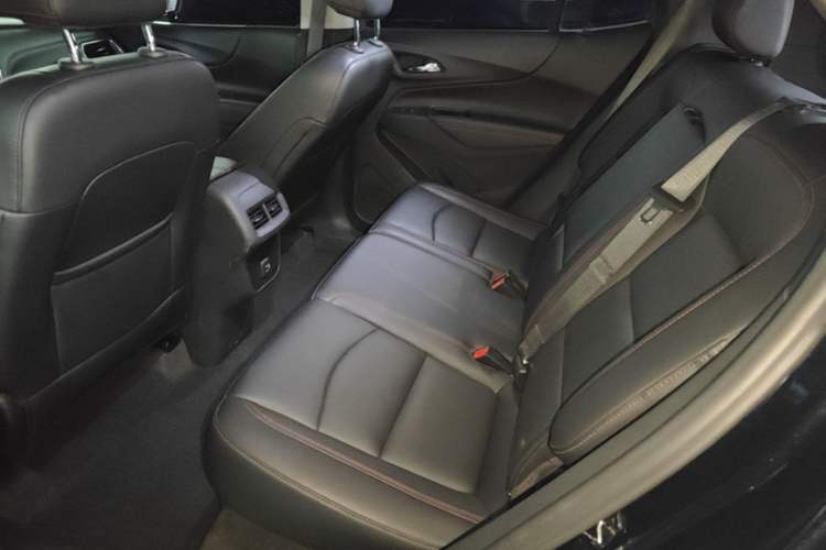 Used Chevrolet Equinox 2019 Redline 550T Automatic All-Wheel-Drive RS Model China V Standard Left Rear Seat