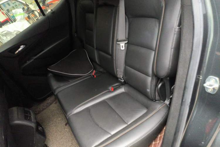 Used Chevrolet Equinox 2019 535T Automatic YuJie Edition China VI Left Rear Seat